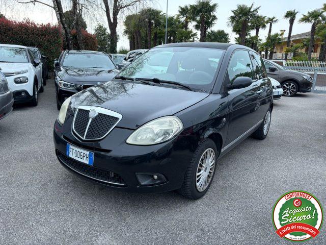 LANCIA Ypsilon 1.3 MJT 75 CV Oro Bianco
