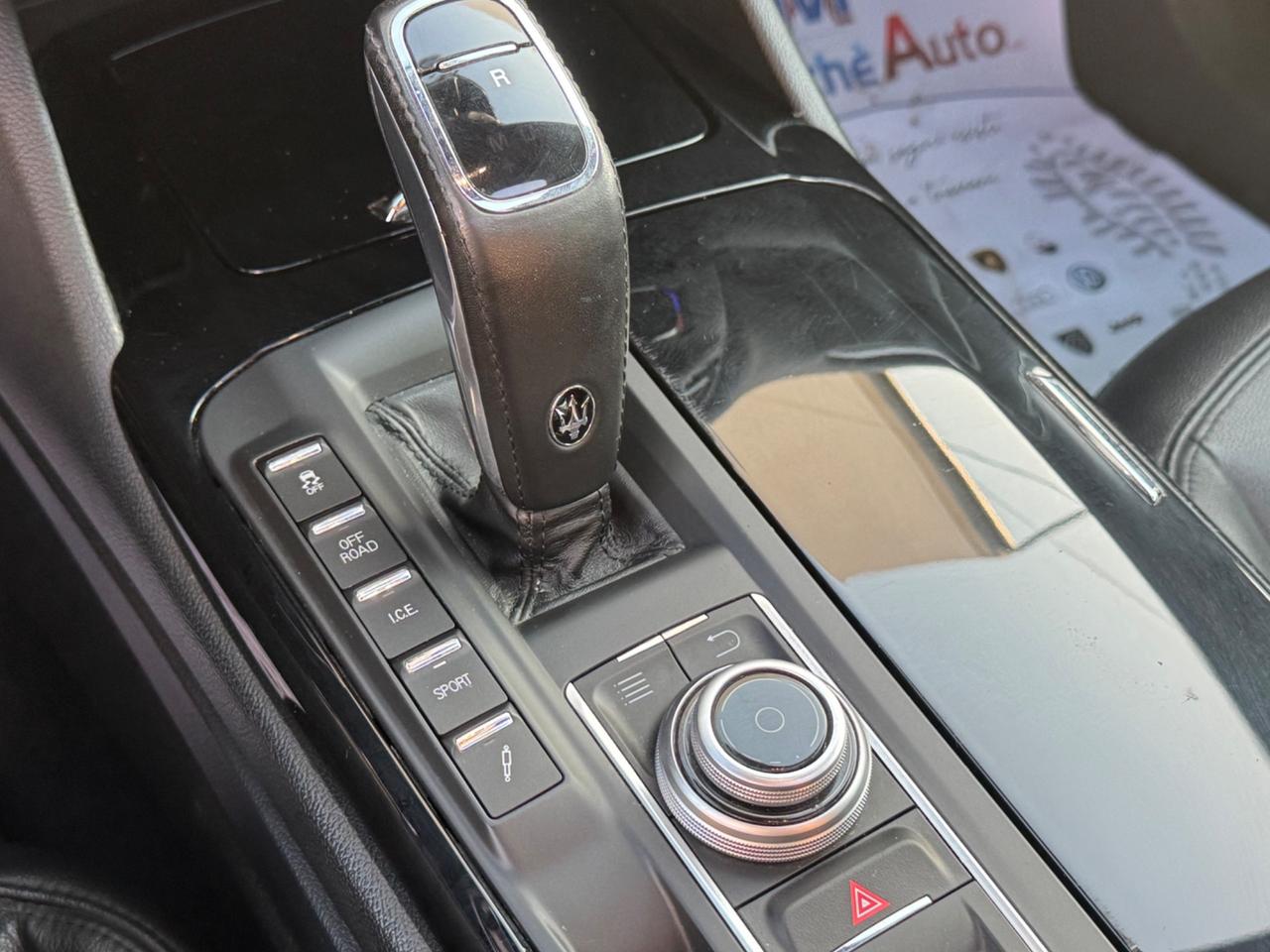 MASERATI LEVANTE 3.0 D V6 275 GRANLUSSO TETTO FULL
