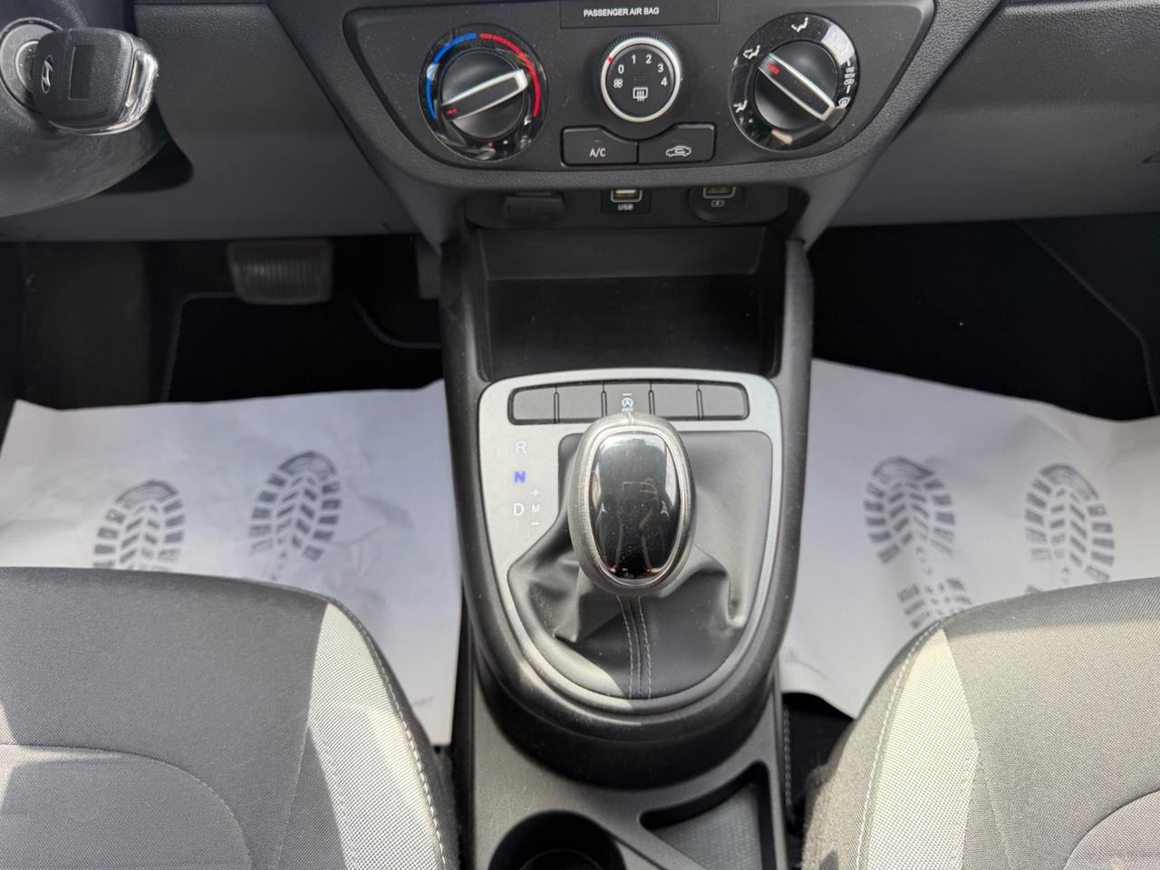 Hyundai i10 1.0 MPI AT Tech