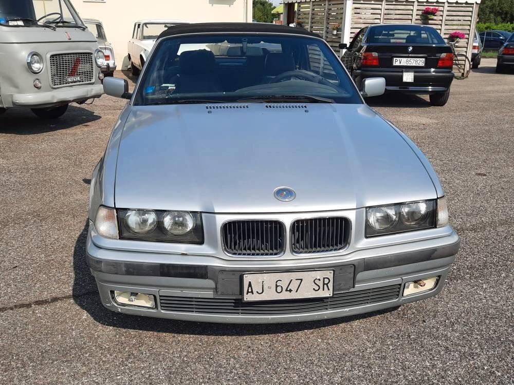 Bmw 320 Cabriolet del 1995 (E36)