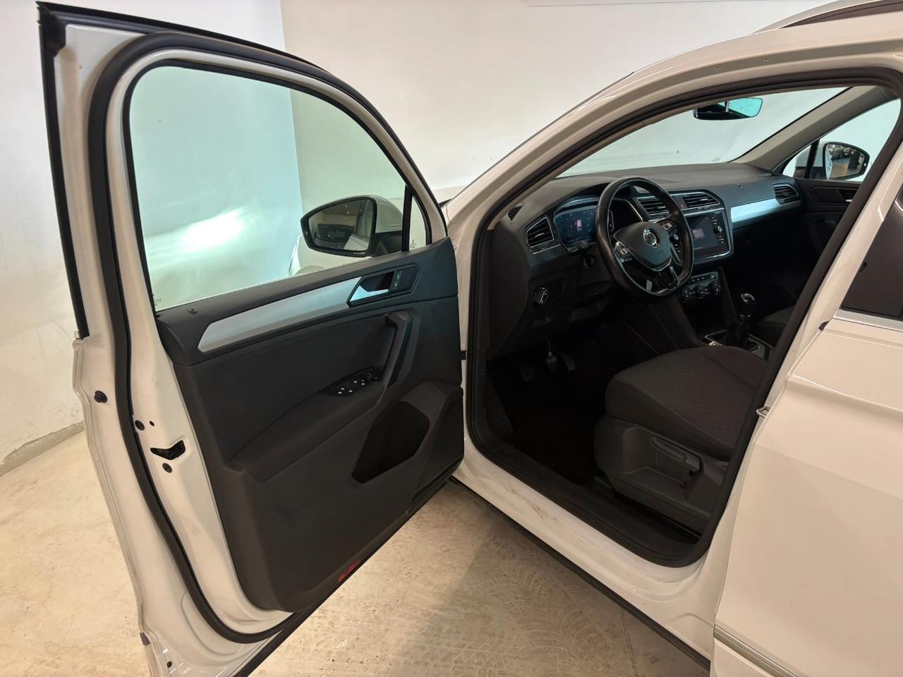 Volkswagen Tiguan 1.6 tdi R-Line 115cv