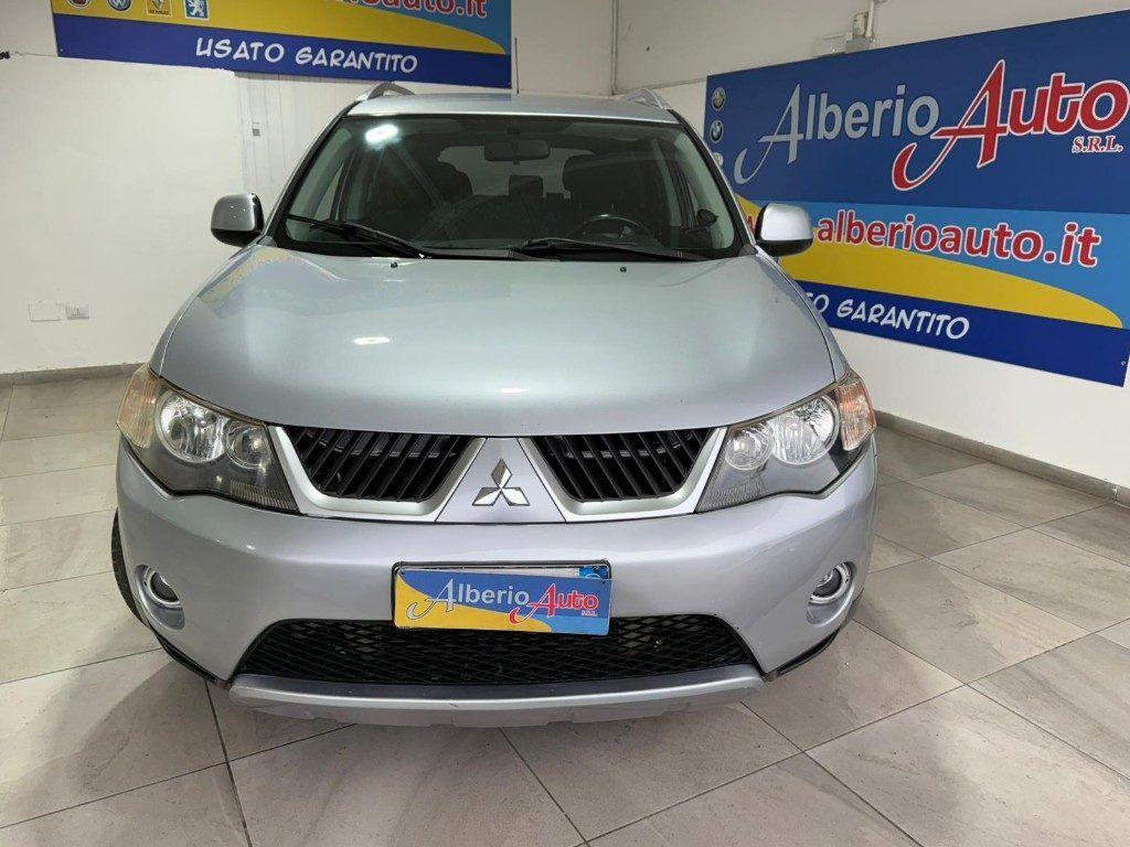 Mitsubishi Outlander 2.0 DI-D Instyle 7 p.ti DPF 7 POSTI