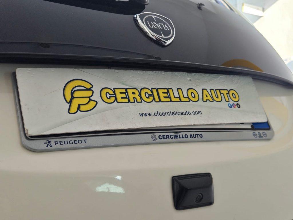 Lancia Ypsilon 1.0 FireFly 5 porte S&S Hybrid Gold tua da €125,00