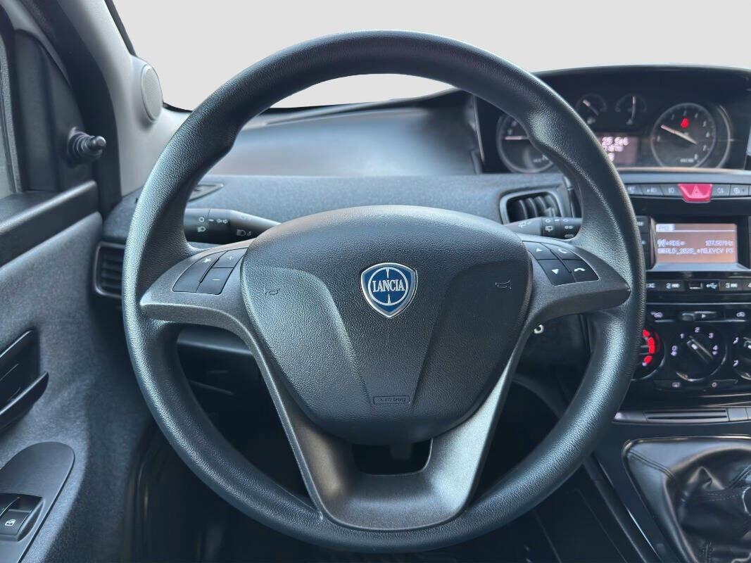 Lancia Ypsilon 1.2 benzina 69 CV 5 porte Elefantino Blu 2019