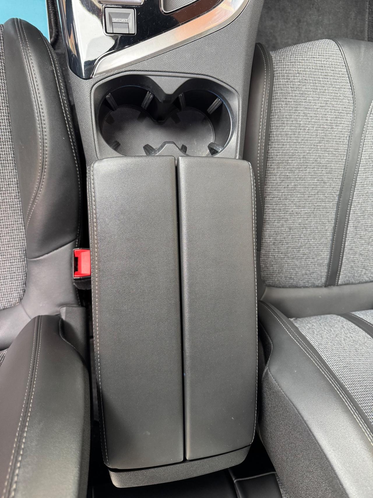 Peugeot 3008 BlueHDi 130 S&S EAT8 Allure