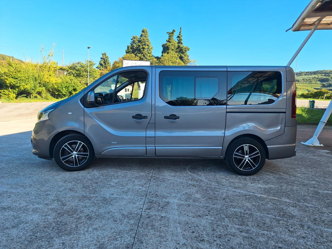 Renault Trafic T29 1.6 dCi 145CV 8 POSTI CAMBIO NUOVO