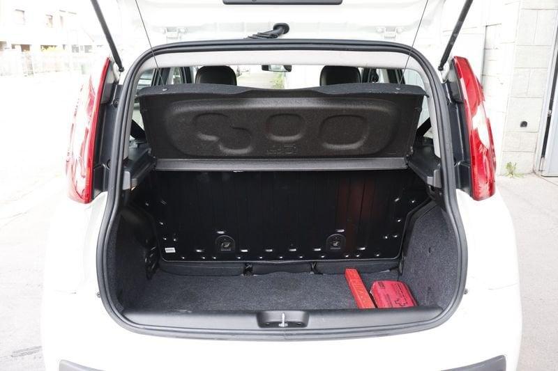 FIAT Panda 1.2 Lounge PROMOZIONE Unicoproprietario