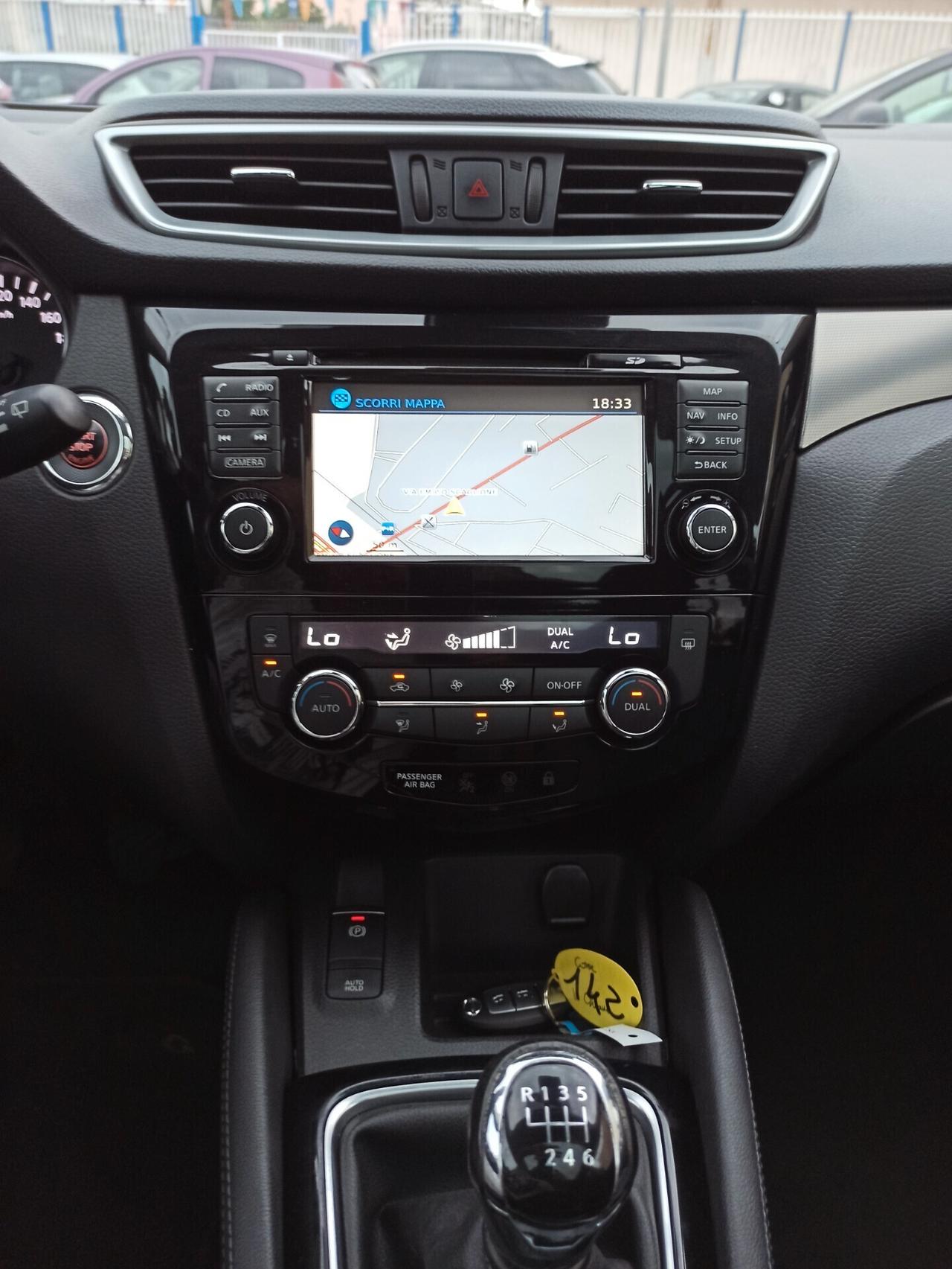 Nissan Qashqai 1.5 dCi 110 cv N-Connecta Tetto Panoramico