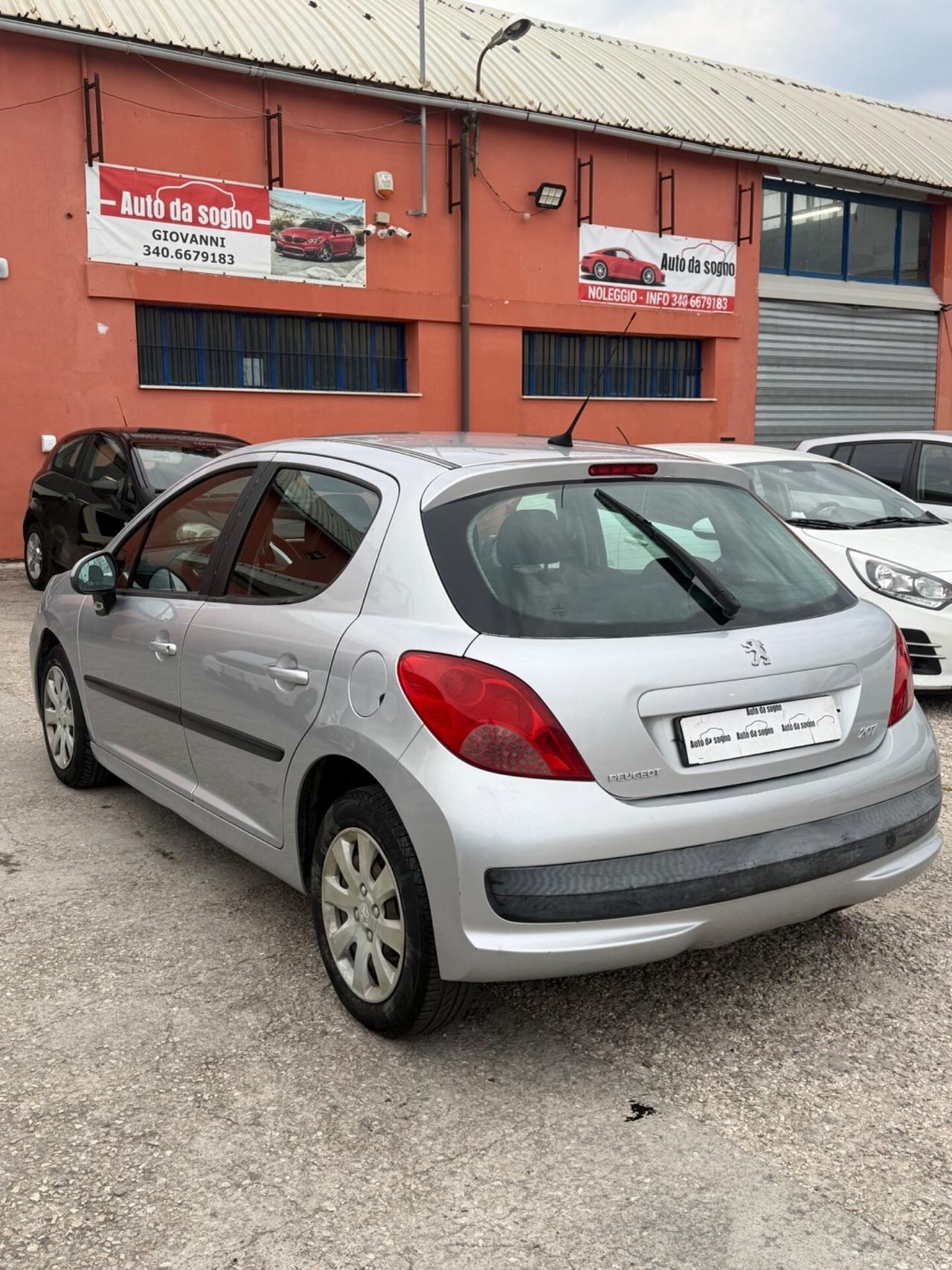 Peugeot 207 1.4 88CV 5p. ONE Line
