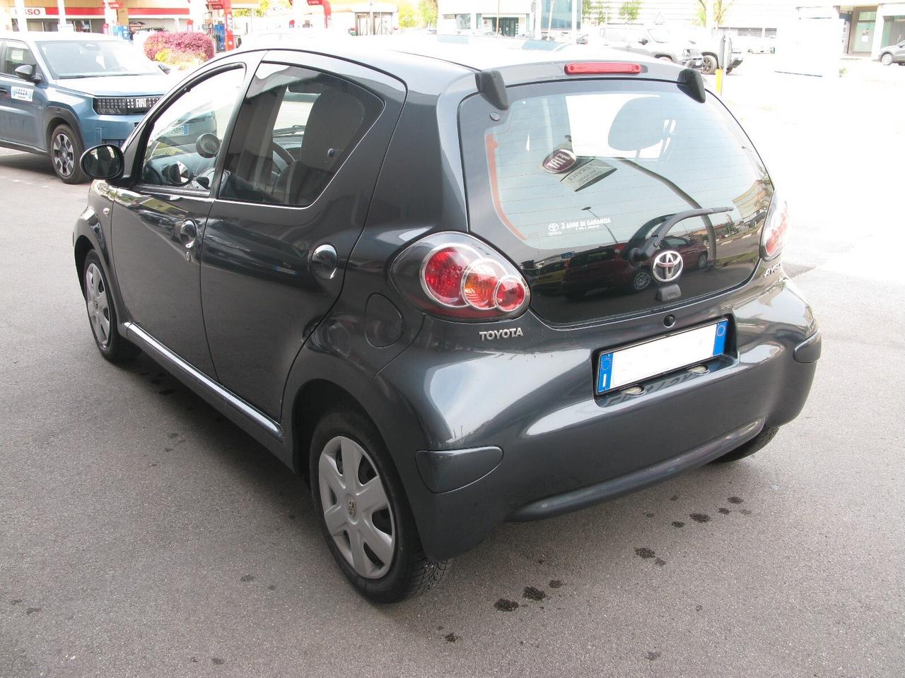 Toyota Aygo 1.0 12V VVT-i 5 porte