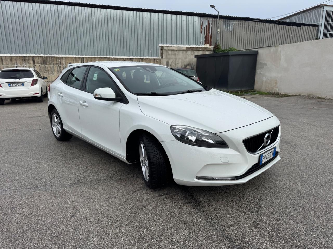 Volvo V40 D2 Business Plus