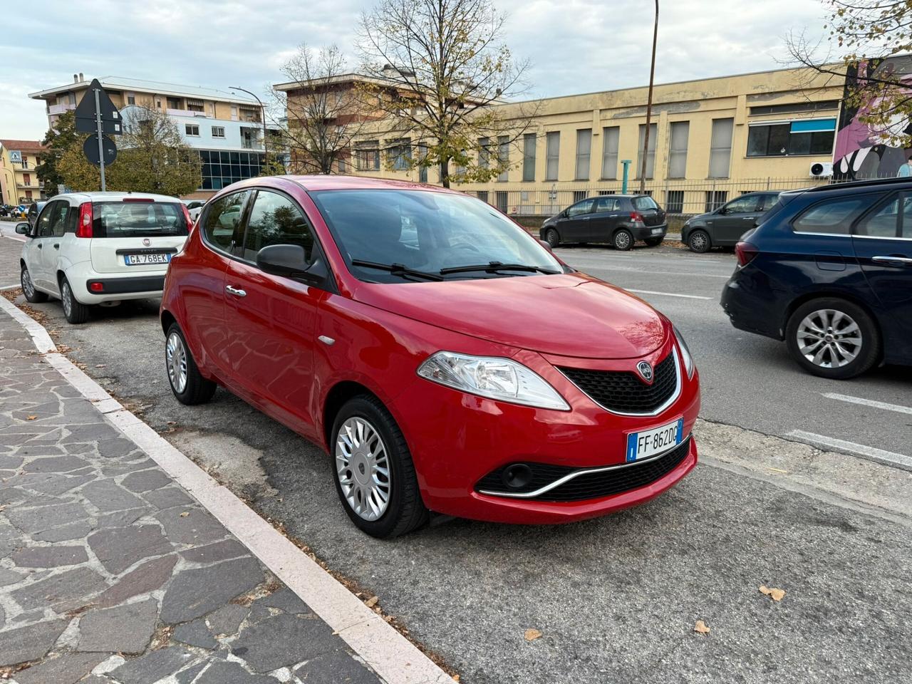 LANCIA YPS 1,2 BZ 69 CV SILVER 5P