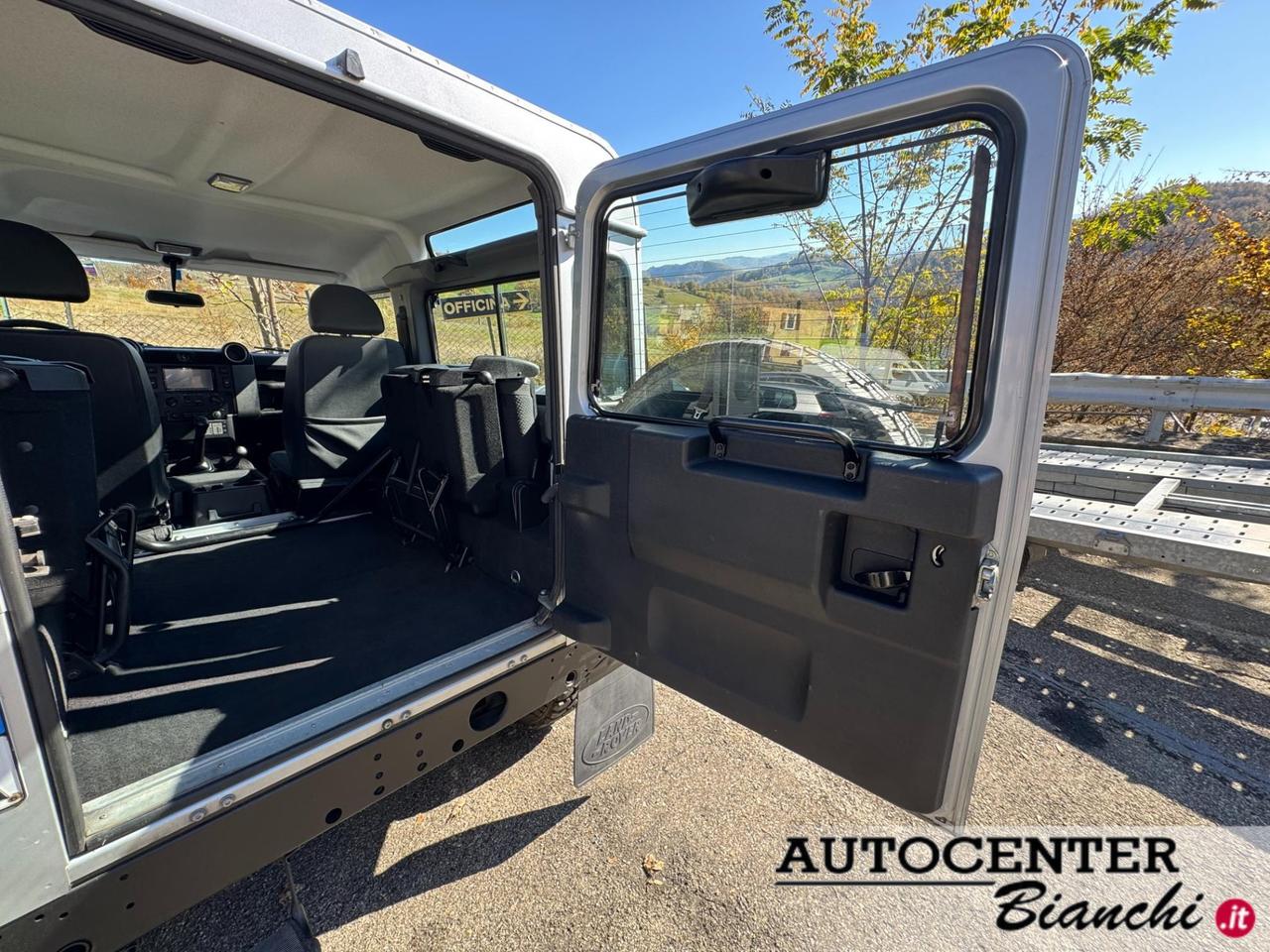 Land Rover Defender 90 SW Defender 90 2.4 td SE SW