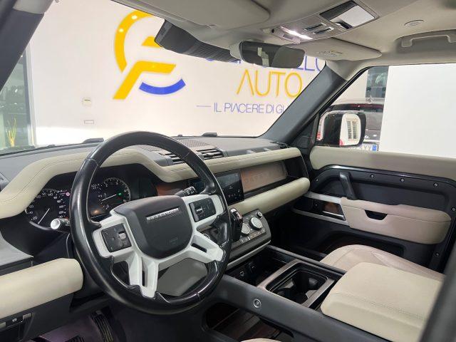 LAND ROVER Defender 110 3.0D I6 200 CV AWD Auto SEda ?599,00