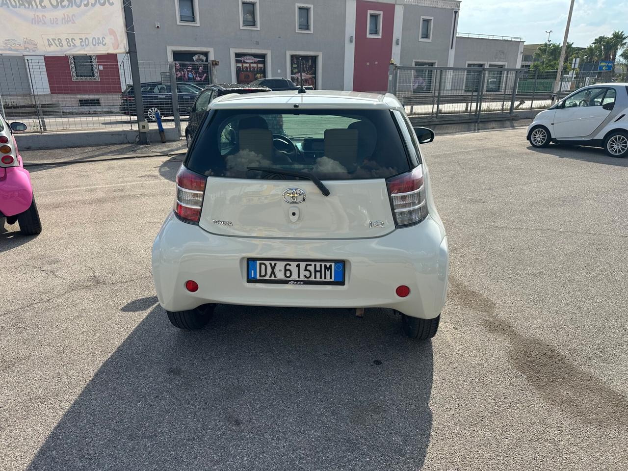 Toyota iQ 1.0