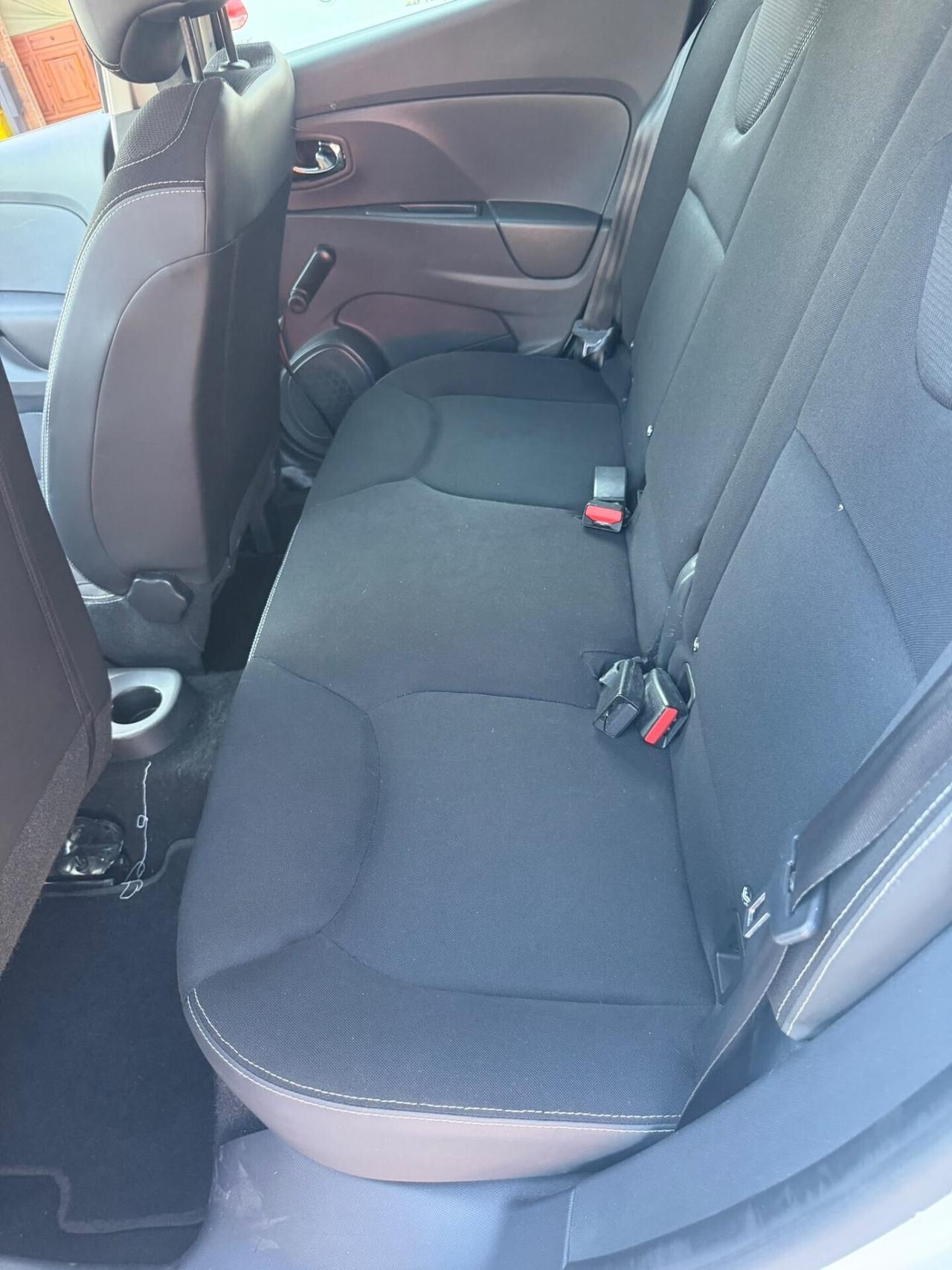Renault Clio 0.9 TCe 12V 90CV 5 porte Costume National neopatentati