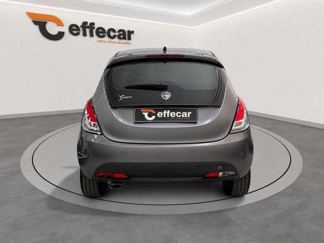Lancia Ypsilon 1.3 MJT 95 CV 5 porte