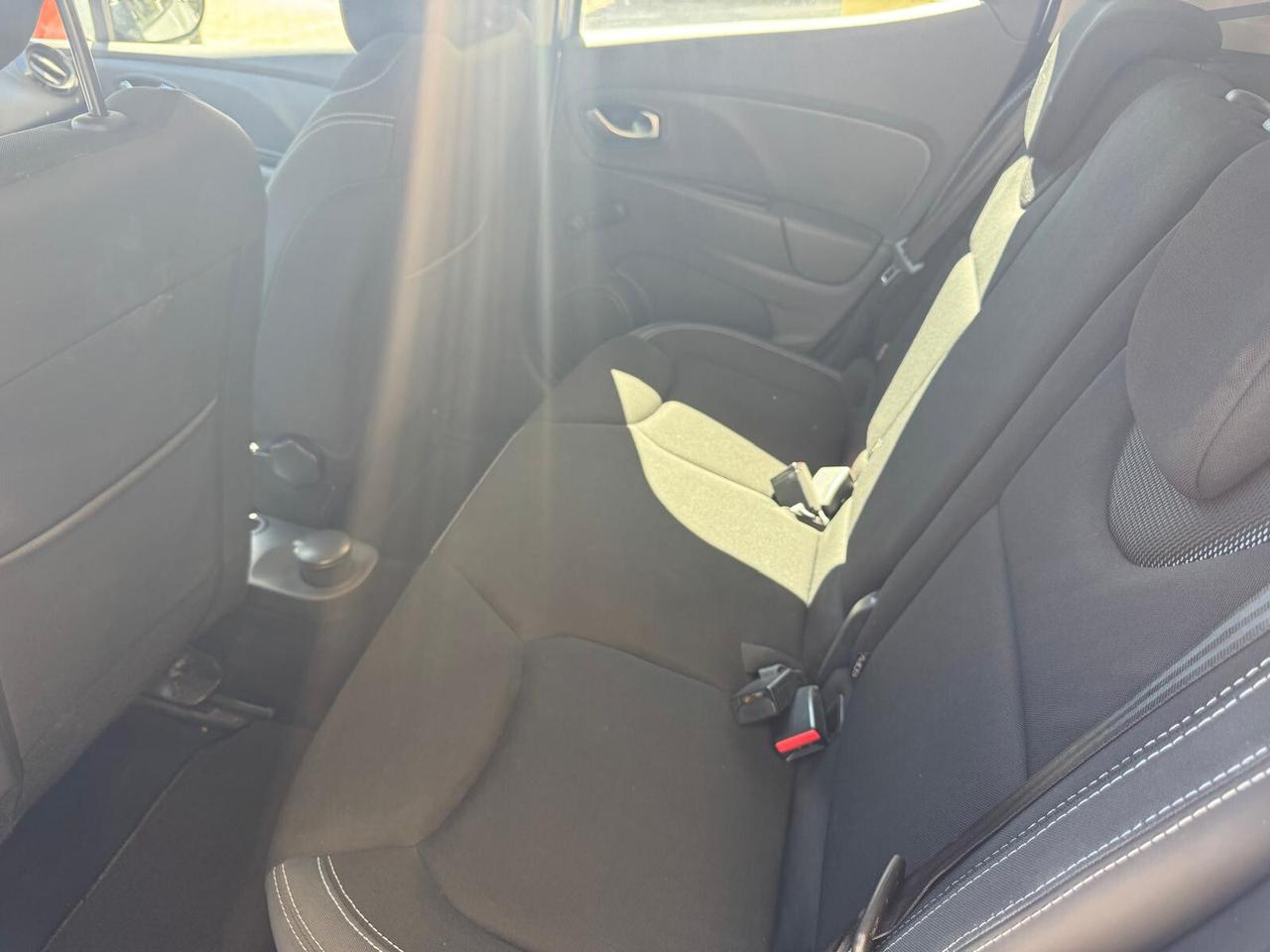 Renault Clio 0.9 TCE ENERGY BUSINESS FP