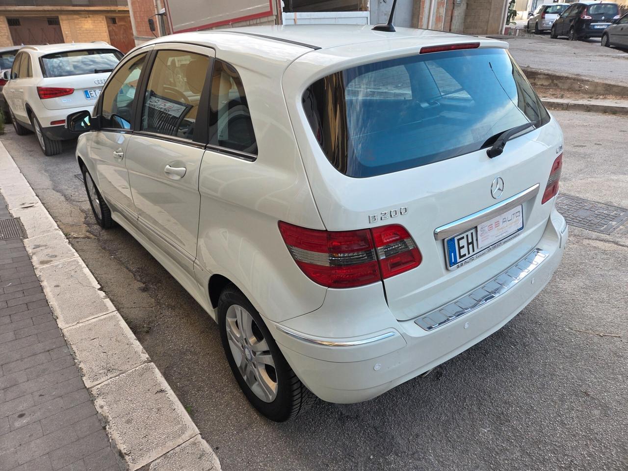 MERCEDES B200 2.0 CDI 140 CV KM CERTIFICATI