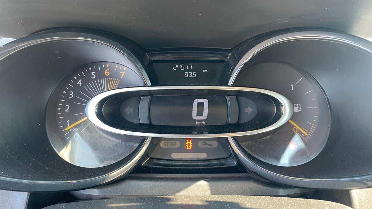 RENAULT CLIO 1.2 BENZINA 5 PORTE - 2016