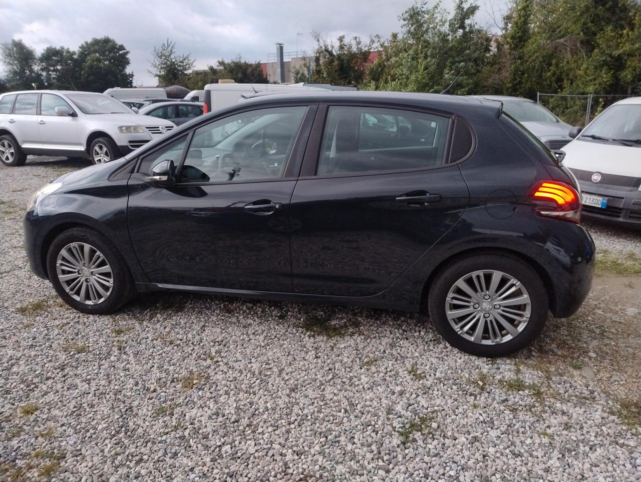 Peugeot 208 BlueHDi 75 5 porte Allure