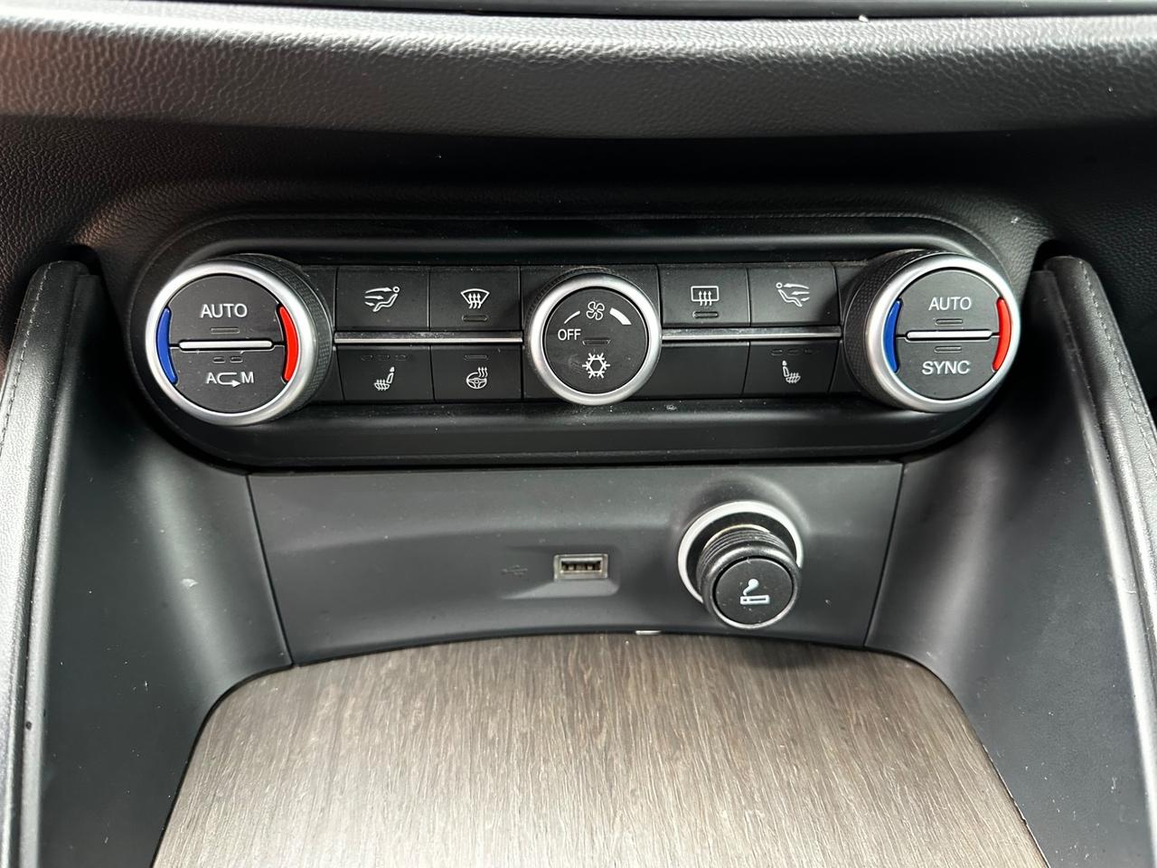 Alfa Romeo Stelvio 2.0 Turbo 200 CV AT8 Q4 Executive