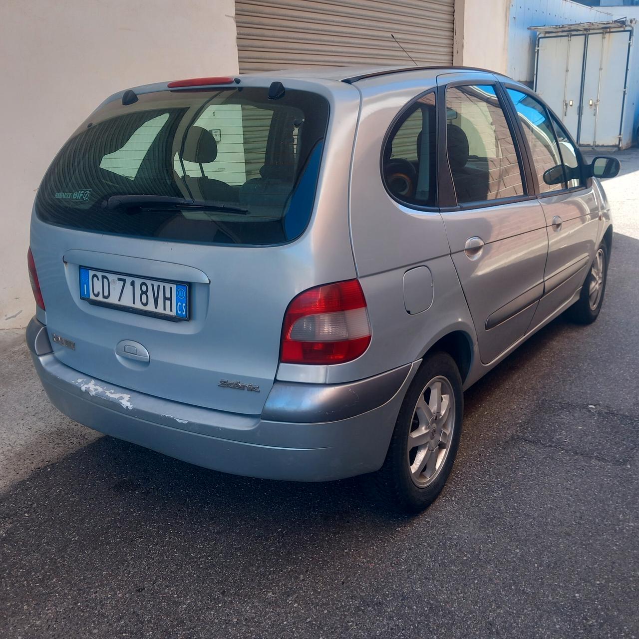 Renault Scenic Grand Scénic 1.9 dCi Luxe Dynamique