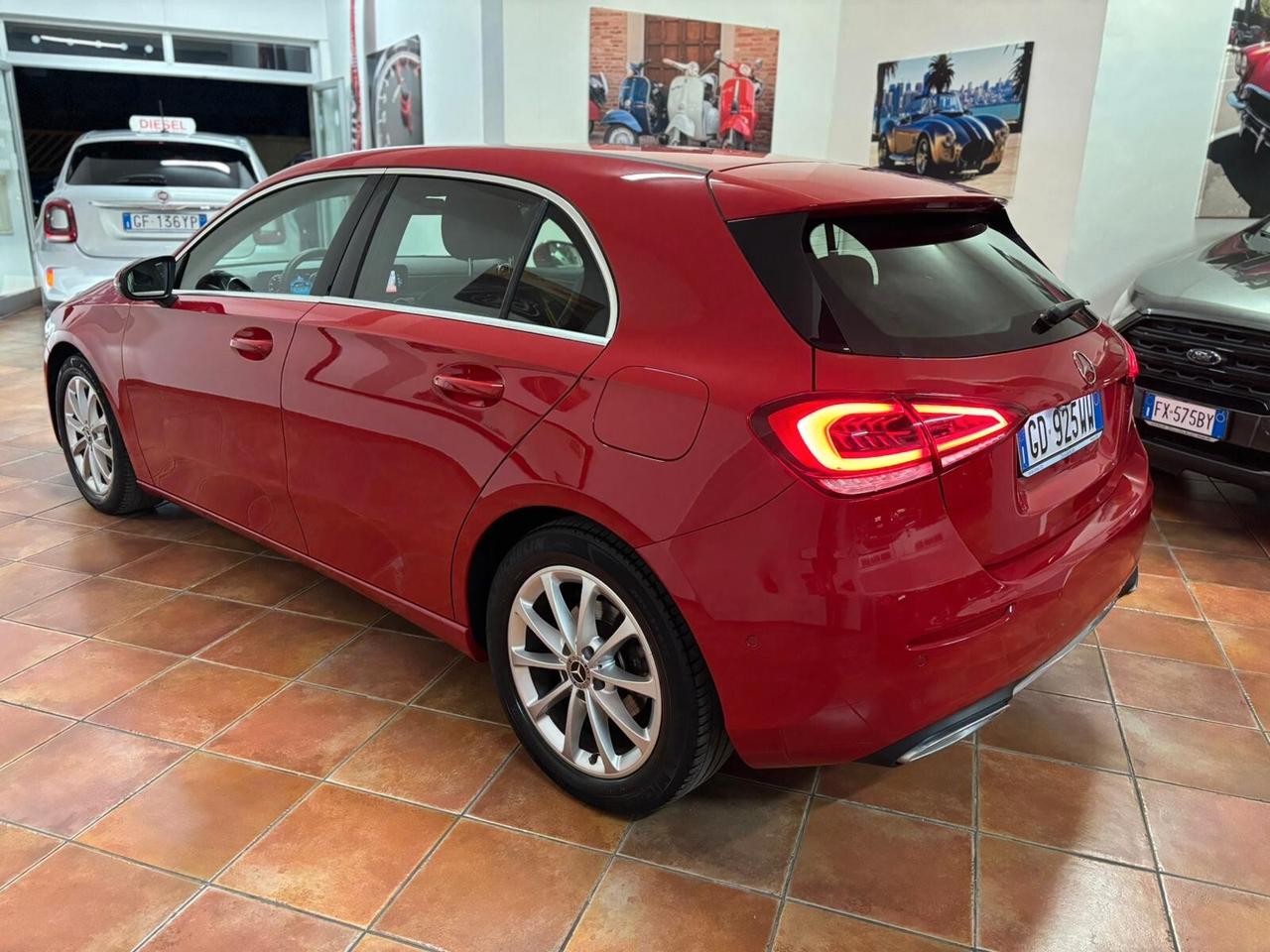 MERCEDES CLASSE A 180 2019 1.3 BENZINA