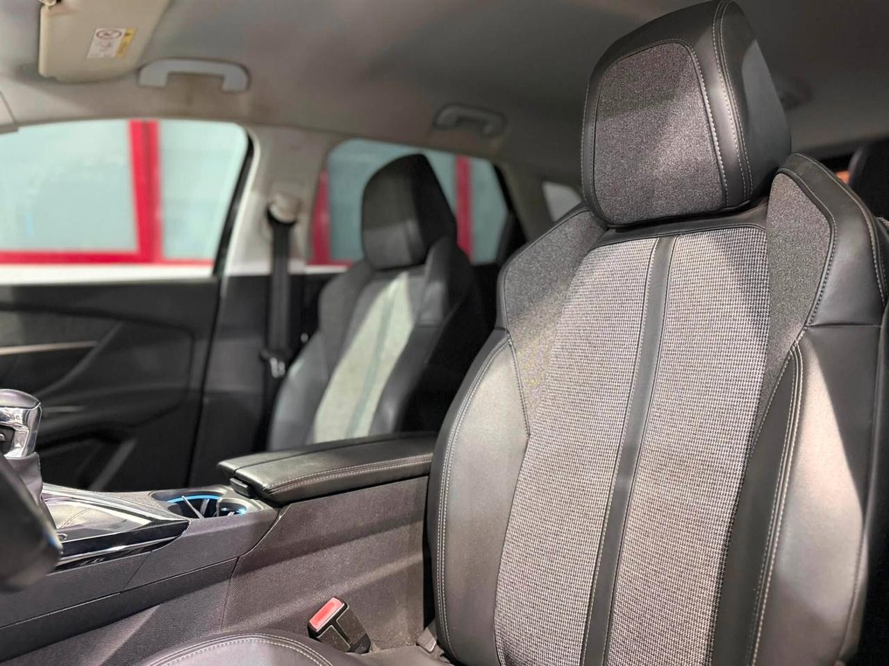 Peugeot 3008 BlueHDi 130 S&S Allure 2019