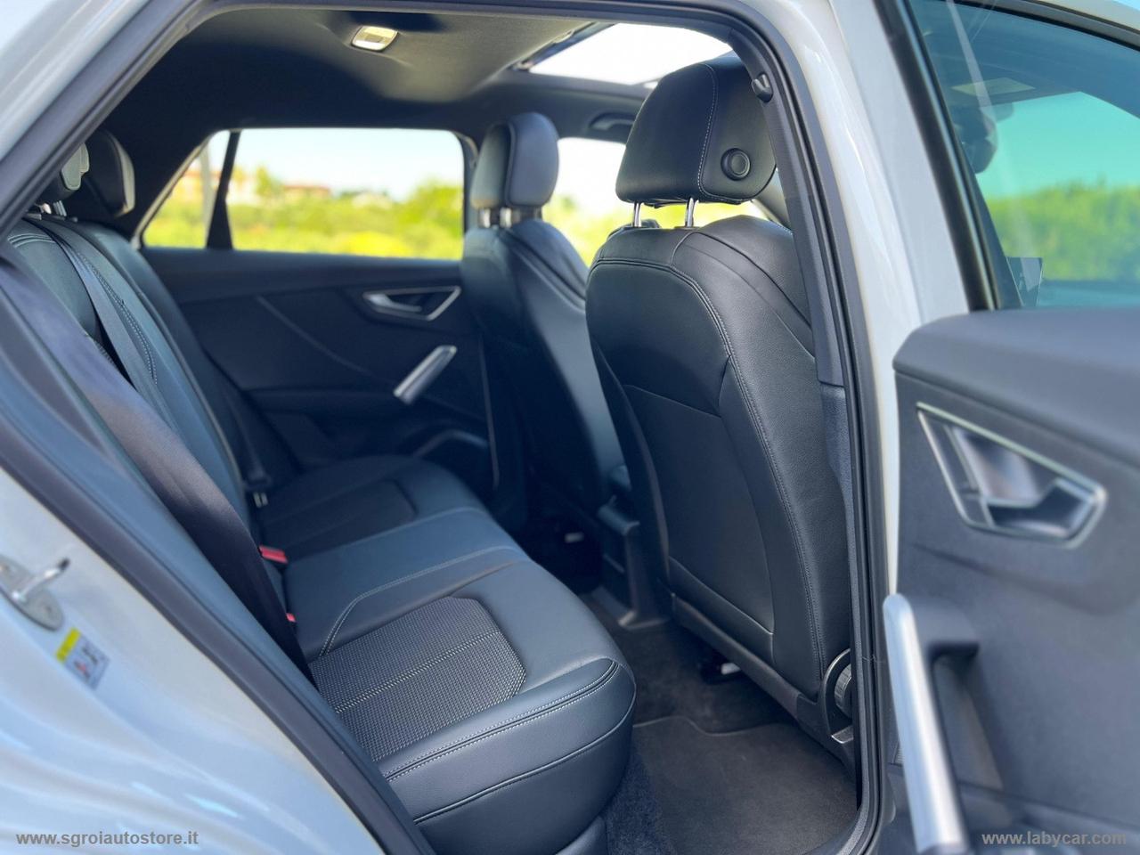 AUDI Q2 30 TDI S line Edition