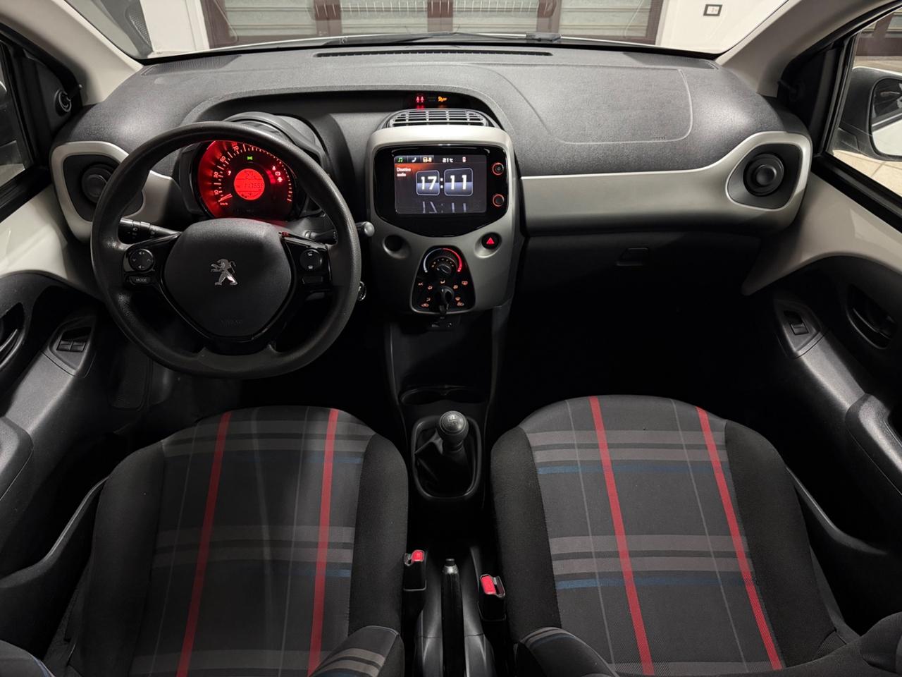 Peugeot 108 1.0 VTi (69) 5p Allure Top 2014
