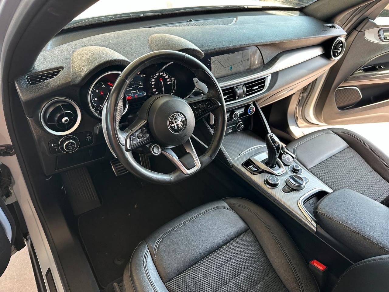 Alfa Romeo Stelvio 2.2 t Sprint Q4 190cv auto