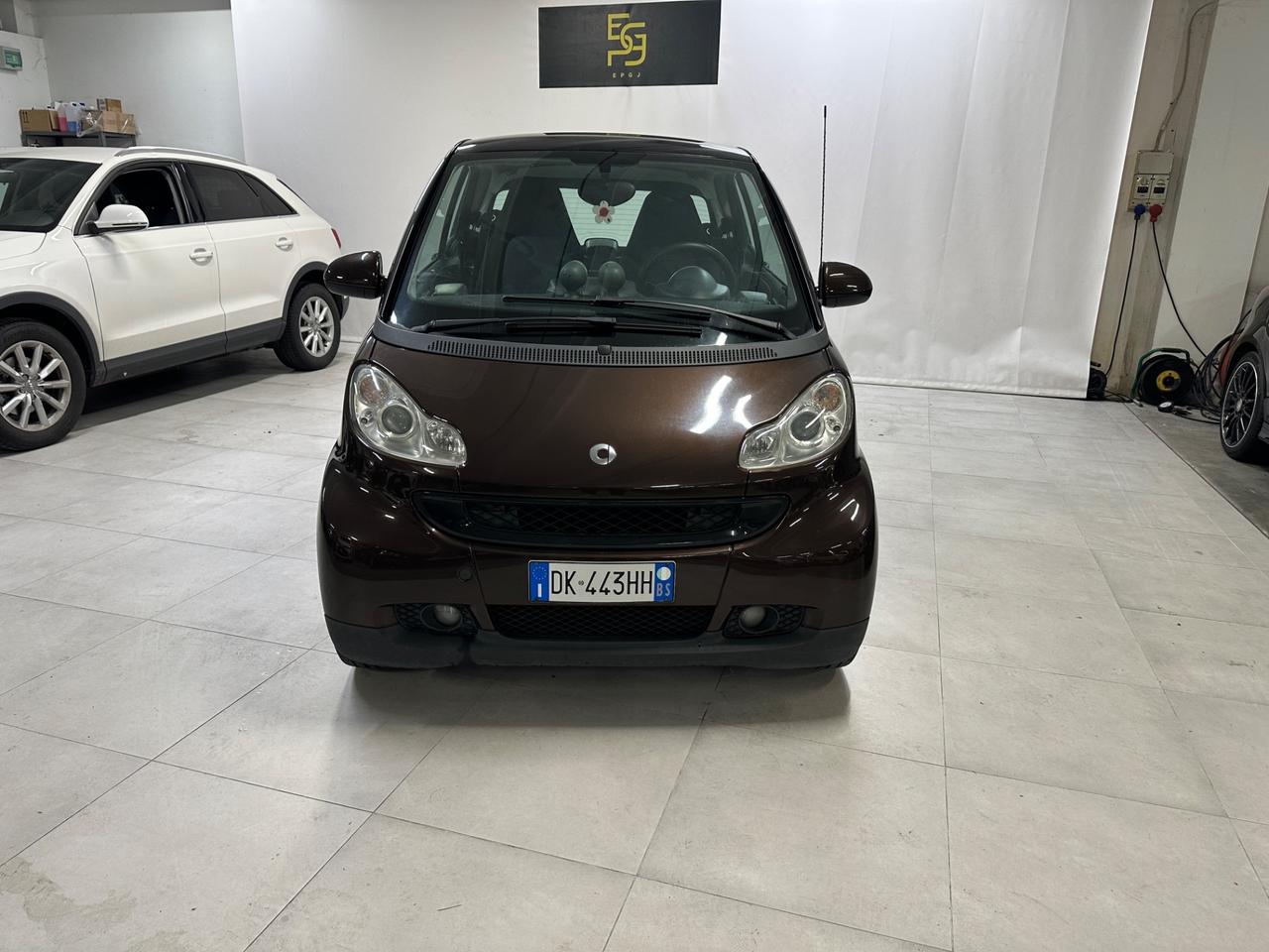 Smart ForTwo 1000 52 kW coupé limited one