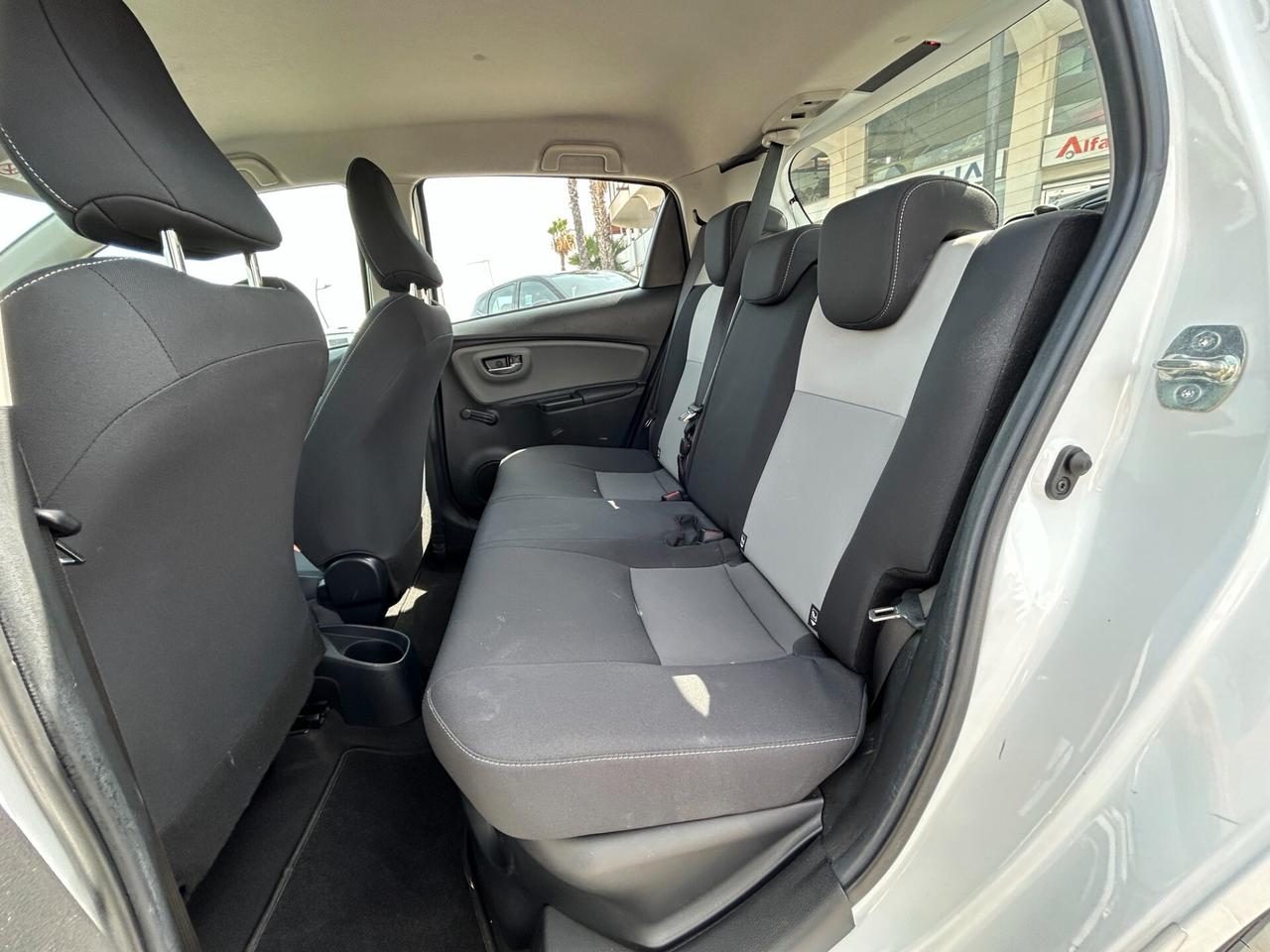 Toyota Yaris III 5p 1.5h Active