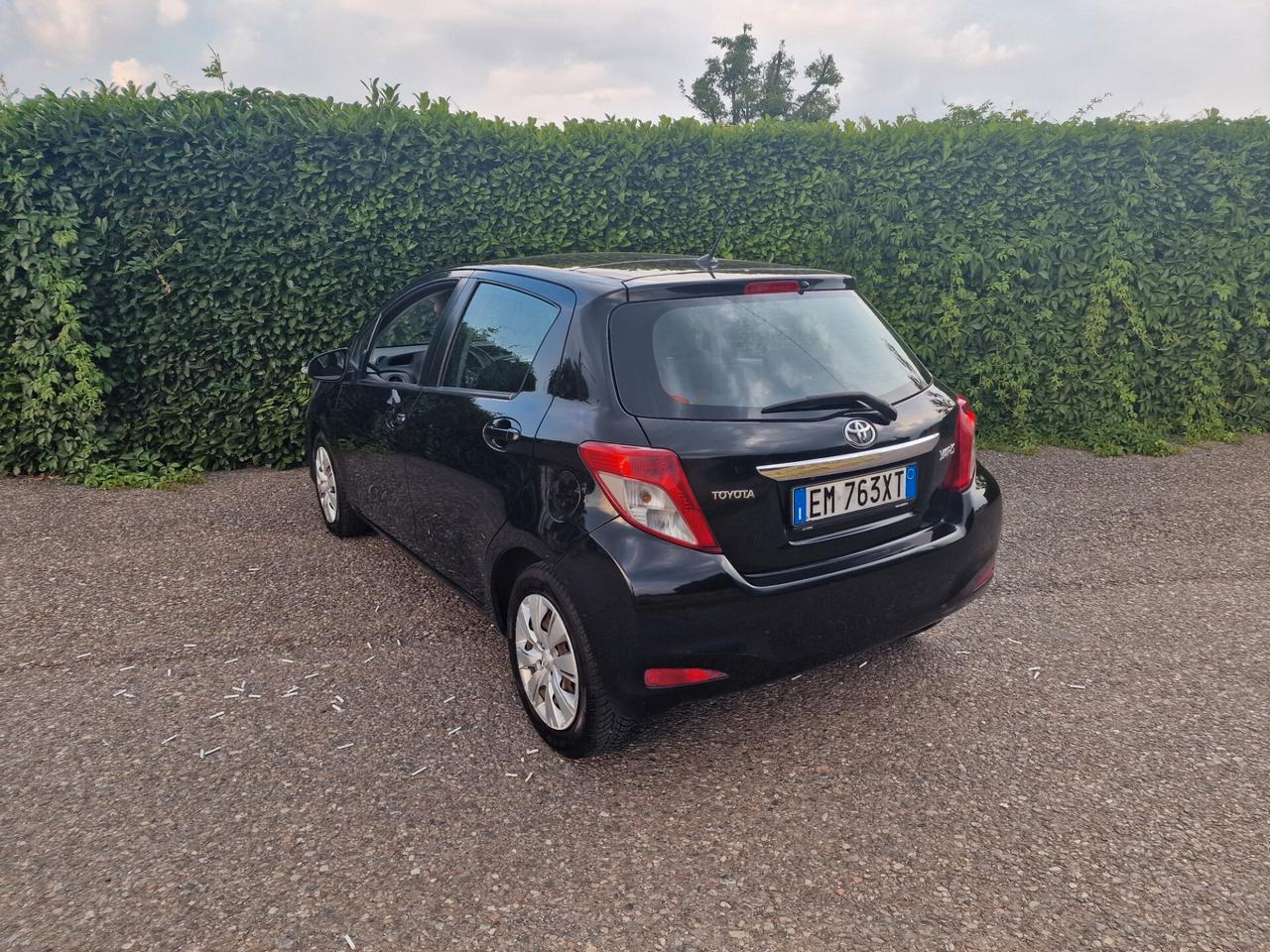Toyota Yaris 1.3 5p Automatica