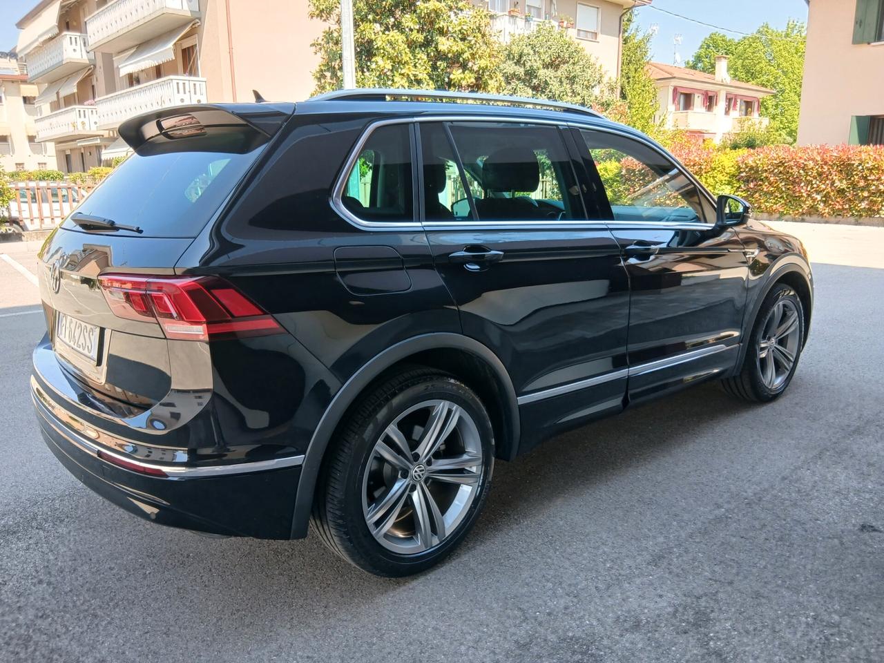 Volkswagen Tiguan 1.5 TSI Sport ACT BlueMotion Technology a € 3112 mese