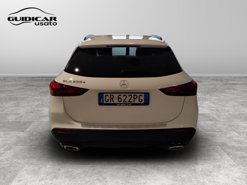 Mercedes-Benz GLA-H247 2023 - GLA 250 e phev Progressive Advanced Plus aut