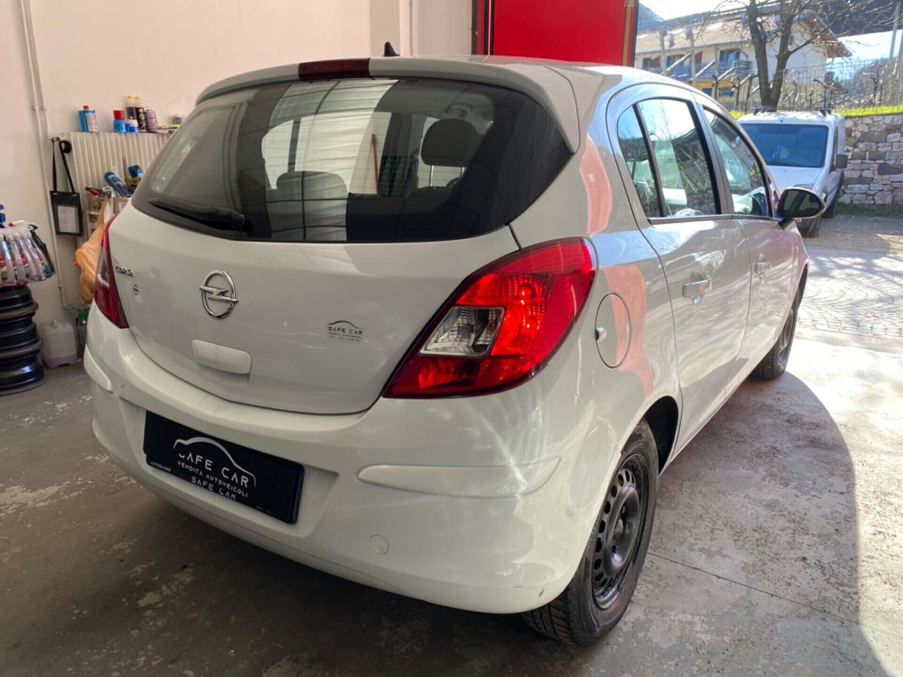 OPEL CORSA 1.2 NEOPATENTATI