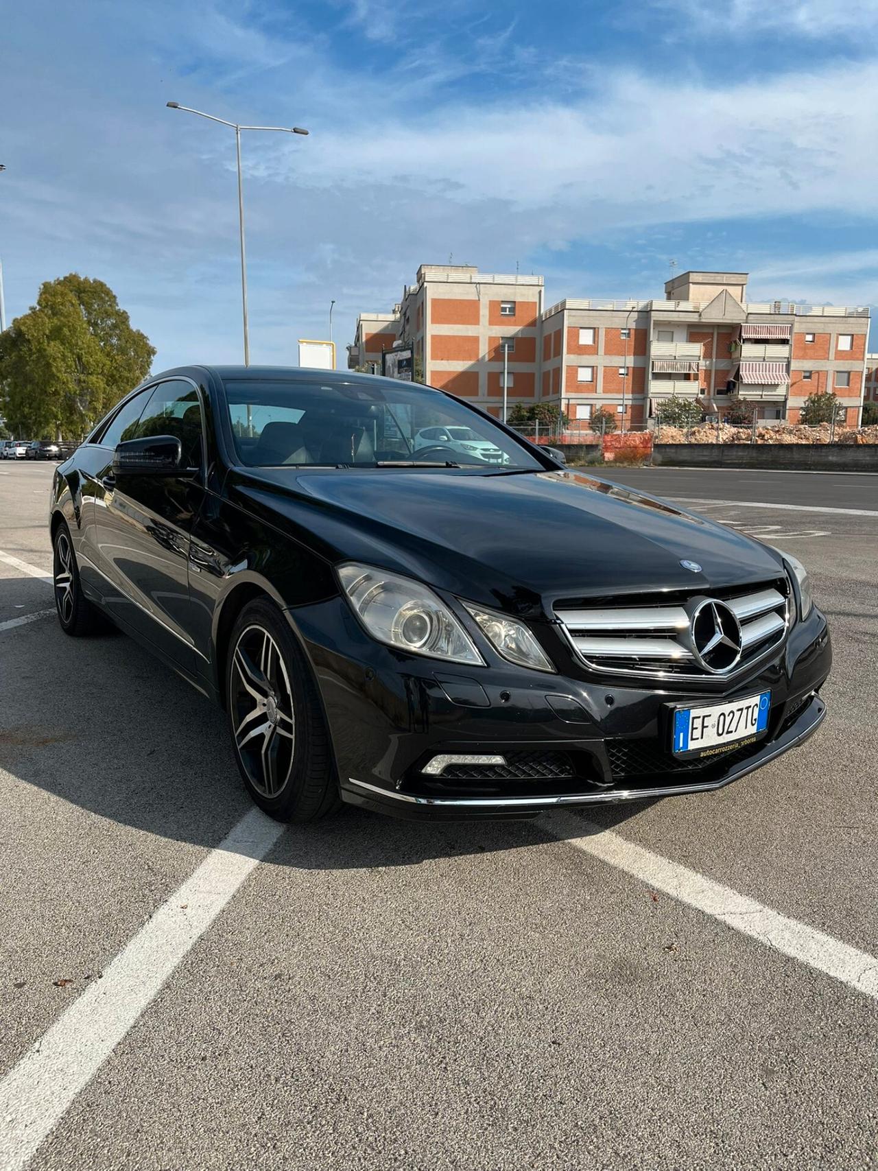 Mercedes-benz E 220 CDI Coupé BlueEFFICIENCY Avantgarde