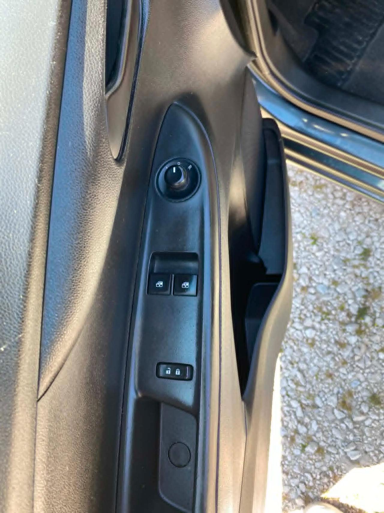 Opel karl 1.0 75cv BenzGpl della casa Ok Neop.