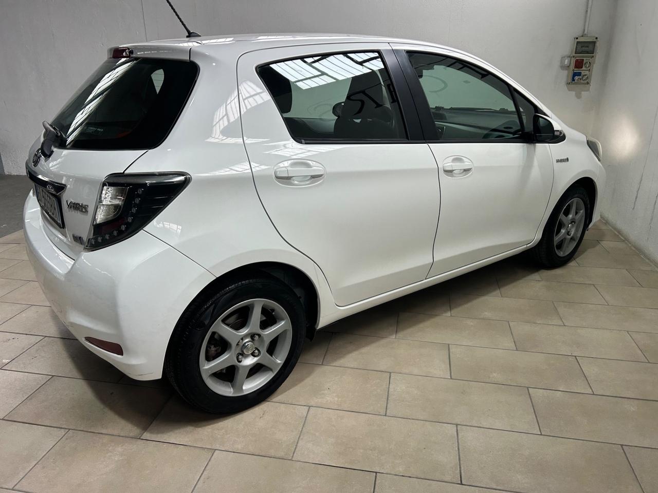 Toyota Yaris 1.5 Hybrid 5 porte Lounge