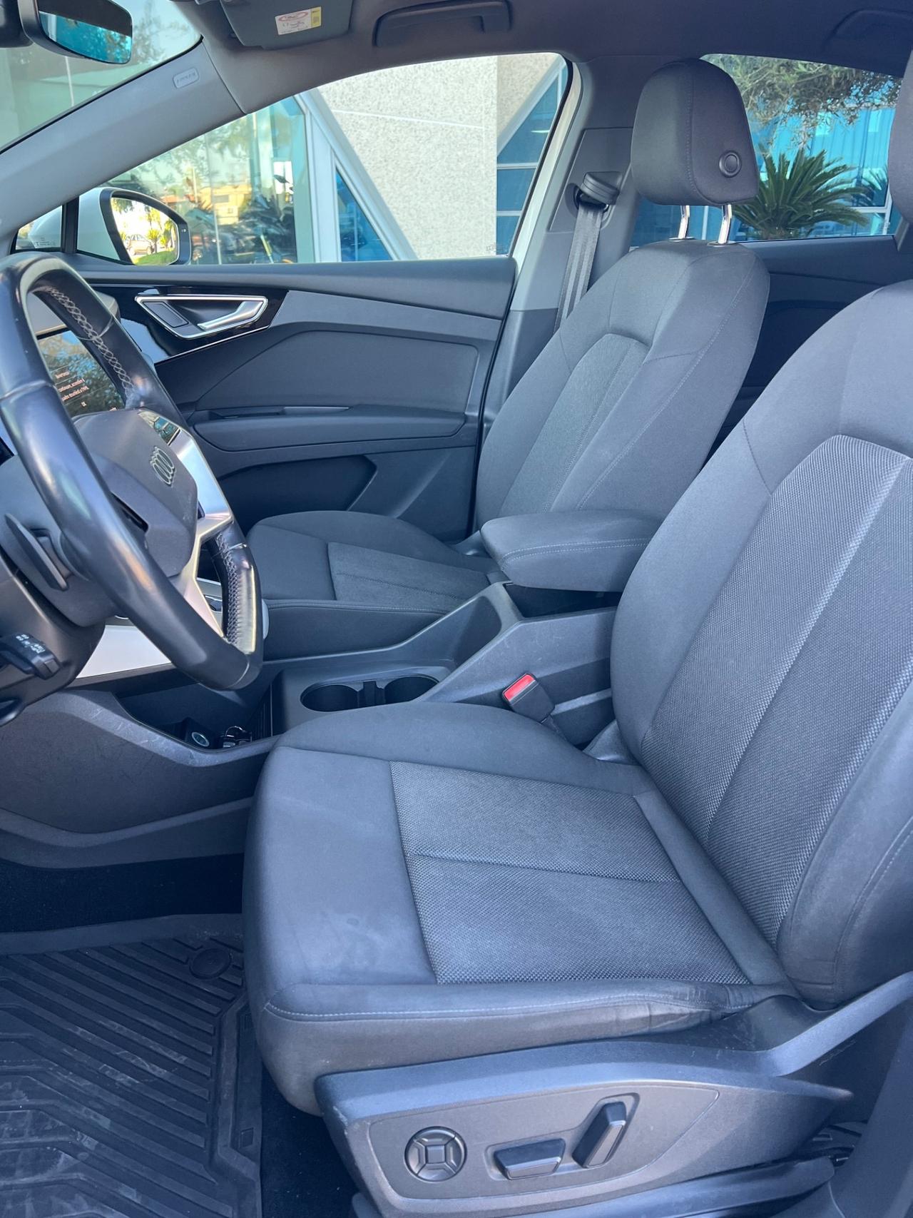 Audi Q4 e-tron Spb 50 Sline possibilità noleggio no scoring