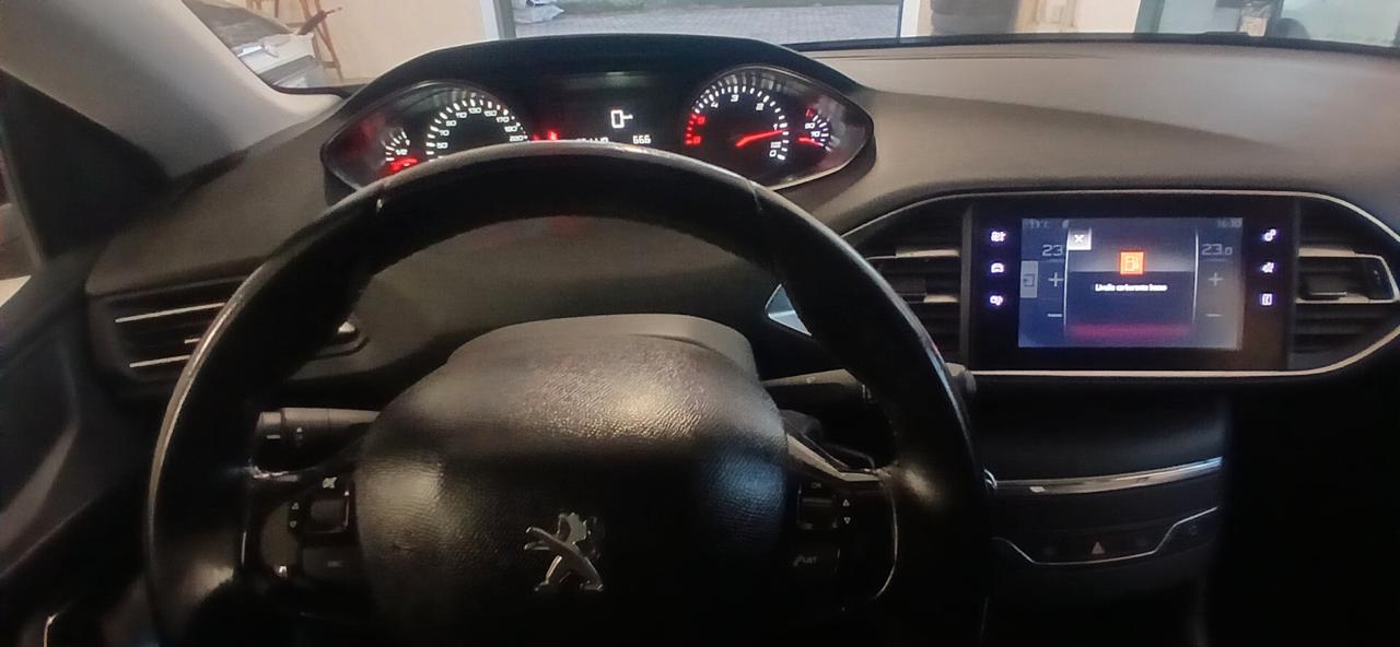 Peugeot 308 s.w. diesel neopatentati1