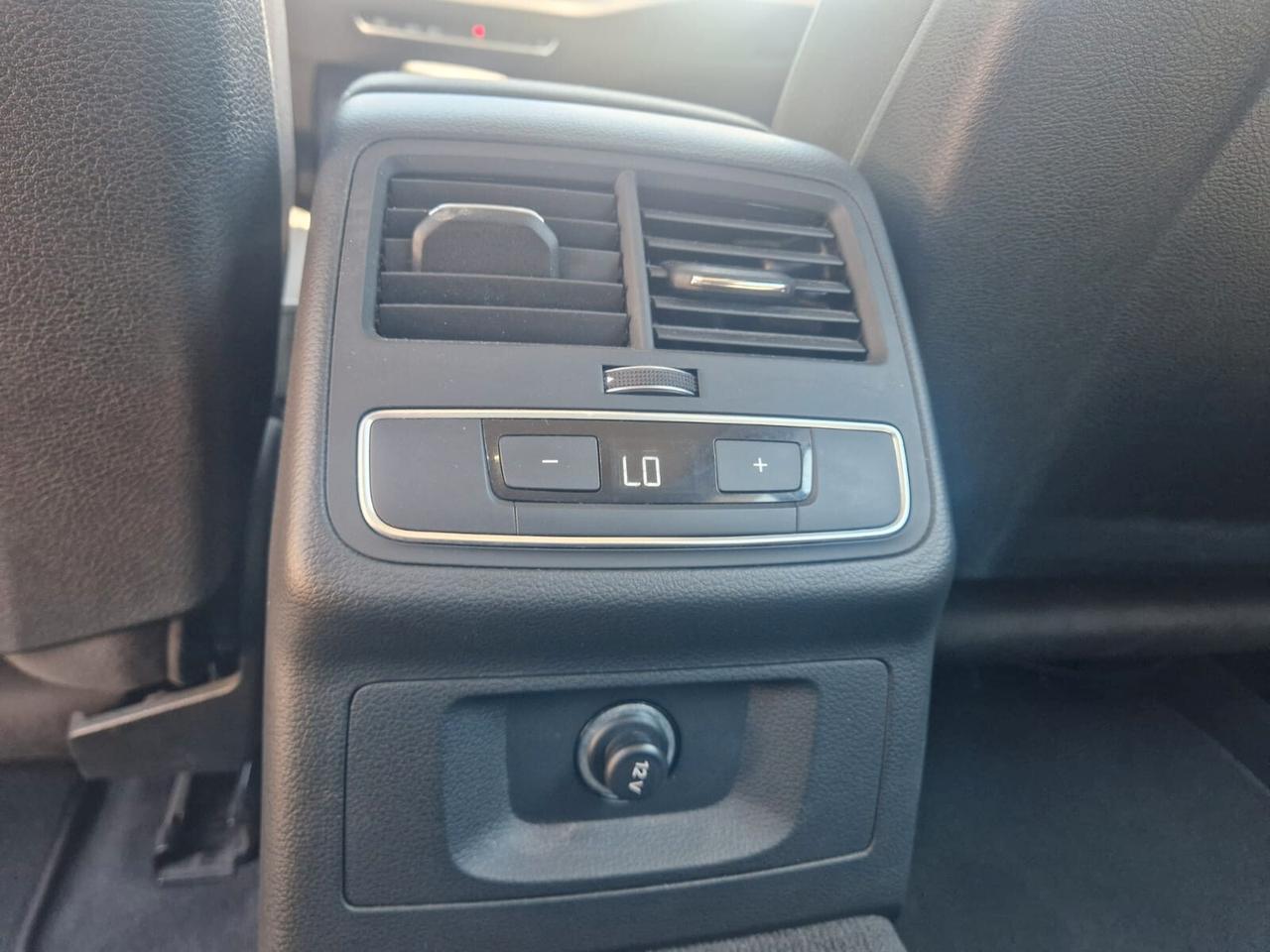 Audi A4 Avant 30 TDI/136 CV S tronic S line edition