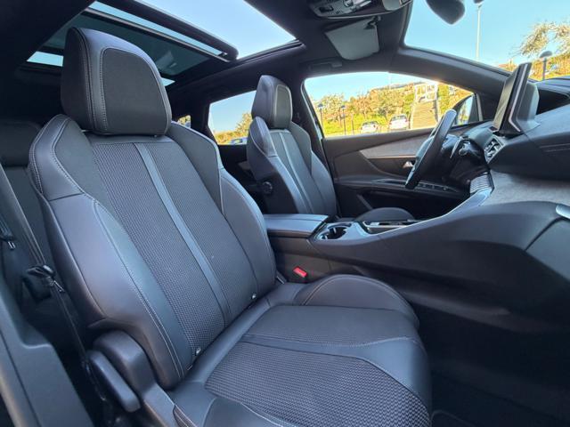 PEUGEOT 3008 HDi 130CV GT AUTO+TETTO APRIB+PELLE+18+RCAM+2PDC