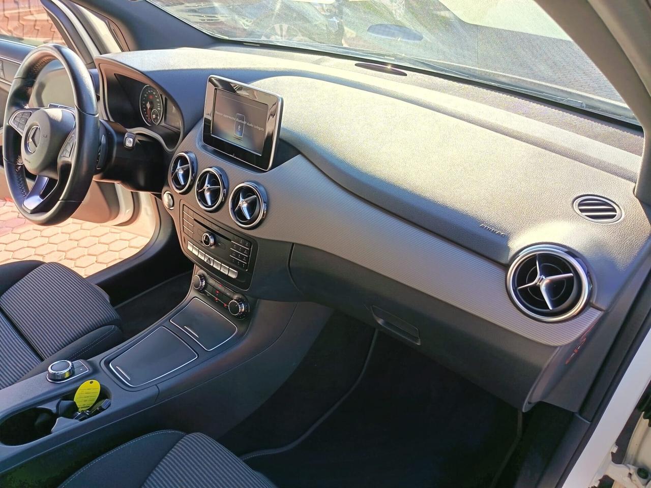 Mercedes-benz B 180 Automatica - Neopatentati Tagliandi Mercedes