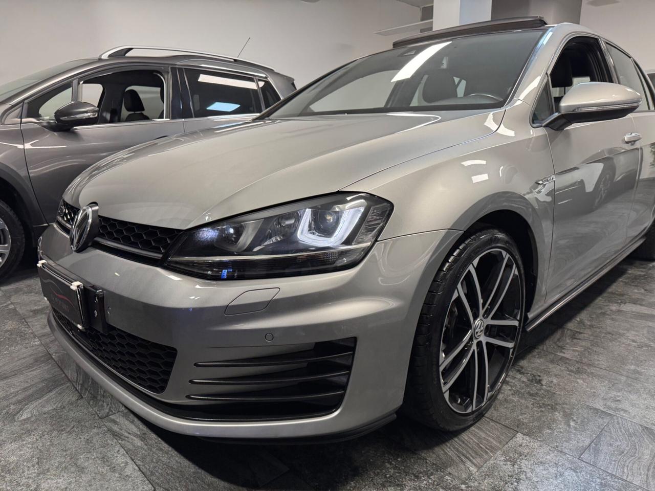 Volkswagen Golf GTD 2.0 TDI 184CV DSG TETTO