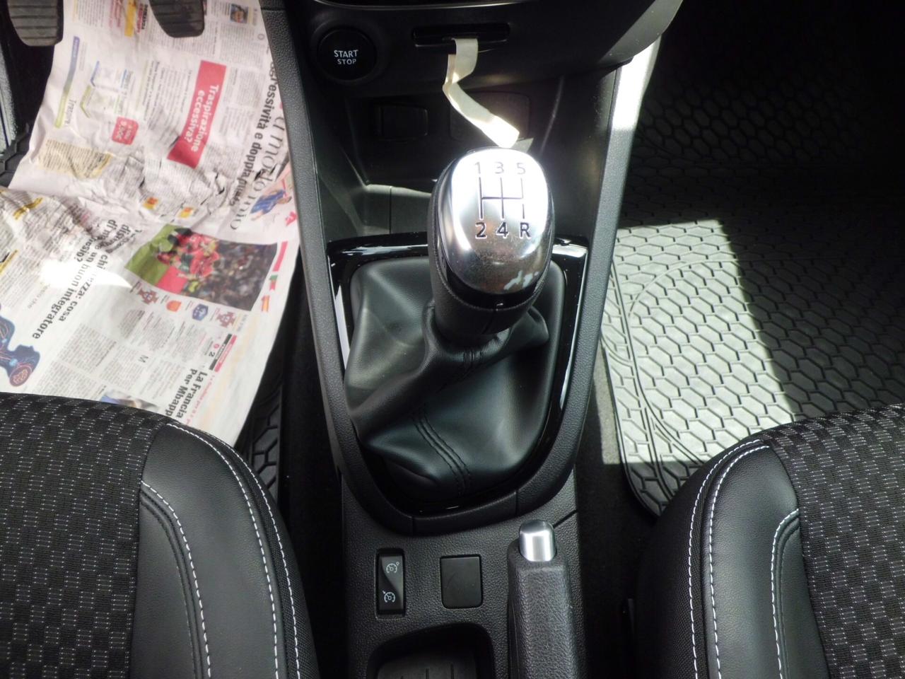 Renault Clio dCi 8V 90 CV 5 porte Moschino Intens