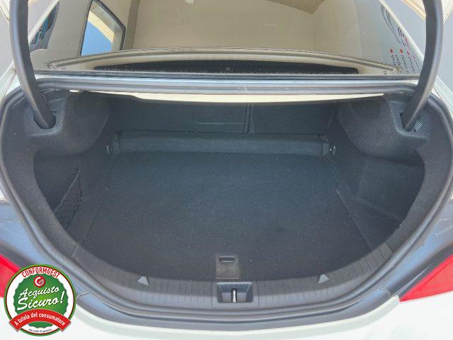 MERCEDES-BENZ CLA 200 d Automatic Sport - BERLINA -