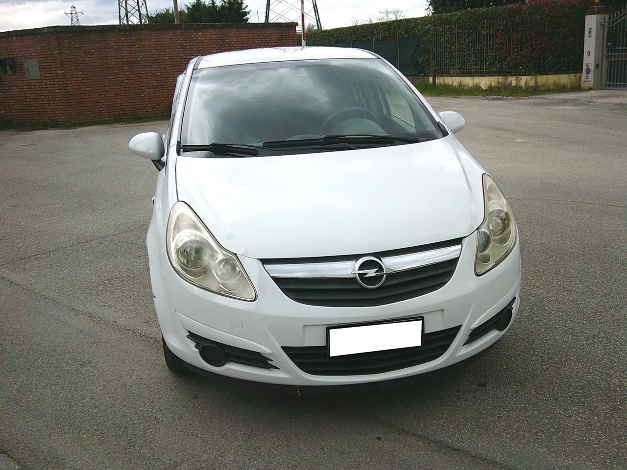 Opel Corsa 1.2 5 porte